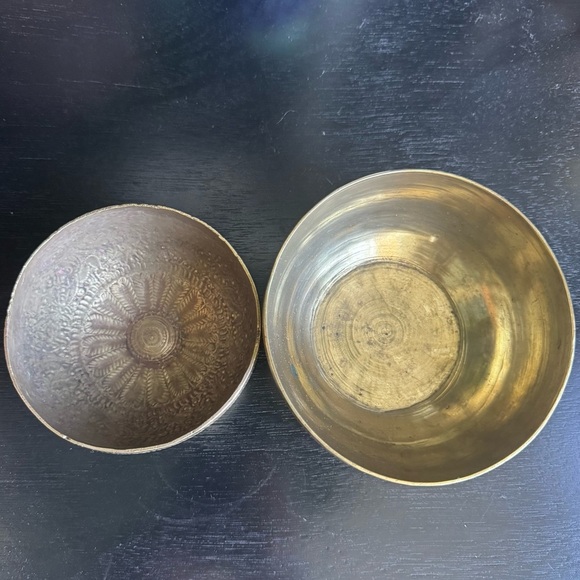 Vintage Brass Bowls Handcrafted Small Trinket Vessels Solid Metal Dish - Picture 5 of 5